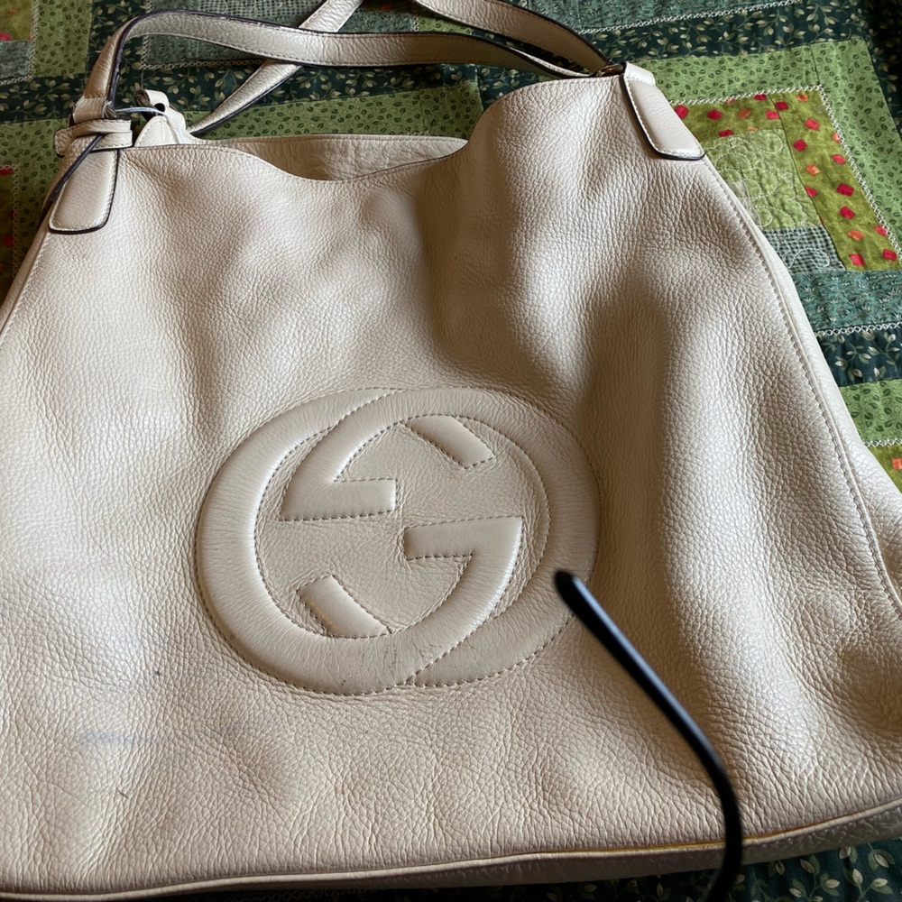 Large cream Gucci Soho large leather tote. Preloved with wear but life left!